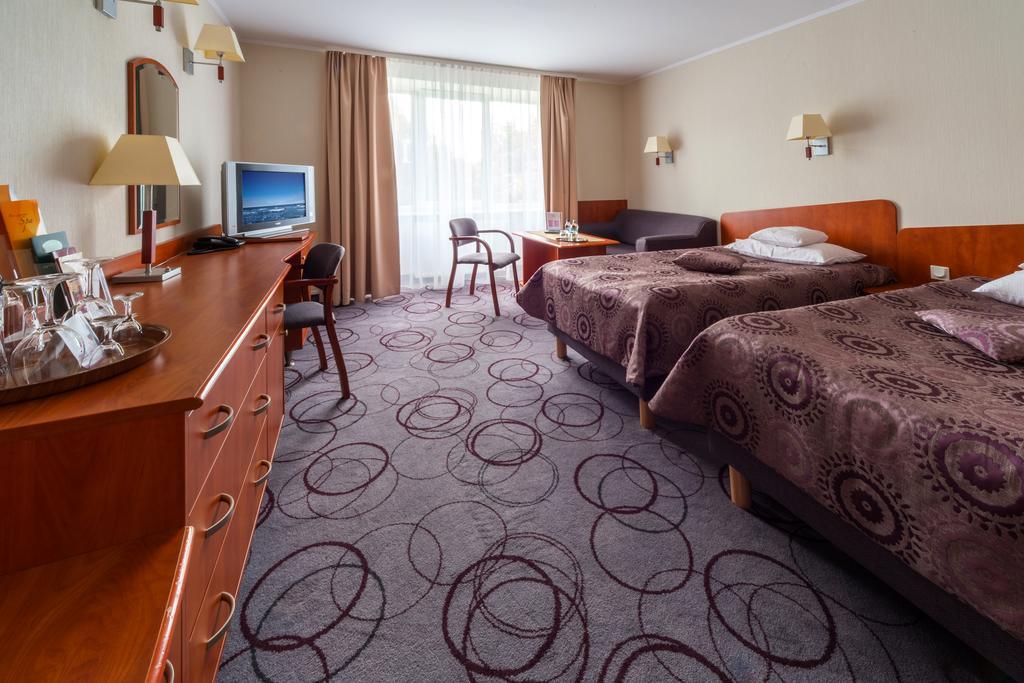Hotel Lidia Spa & Wellness Дарволко Екстериор снимка